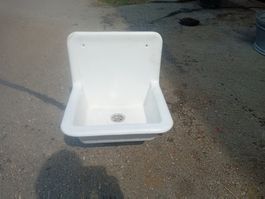Gussbrünneli Vintage Lavabo Waschbecken Spülbecken Gusseisen