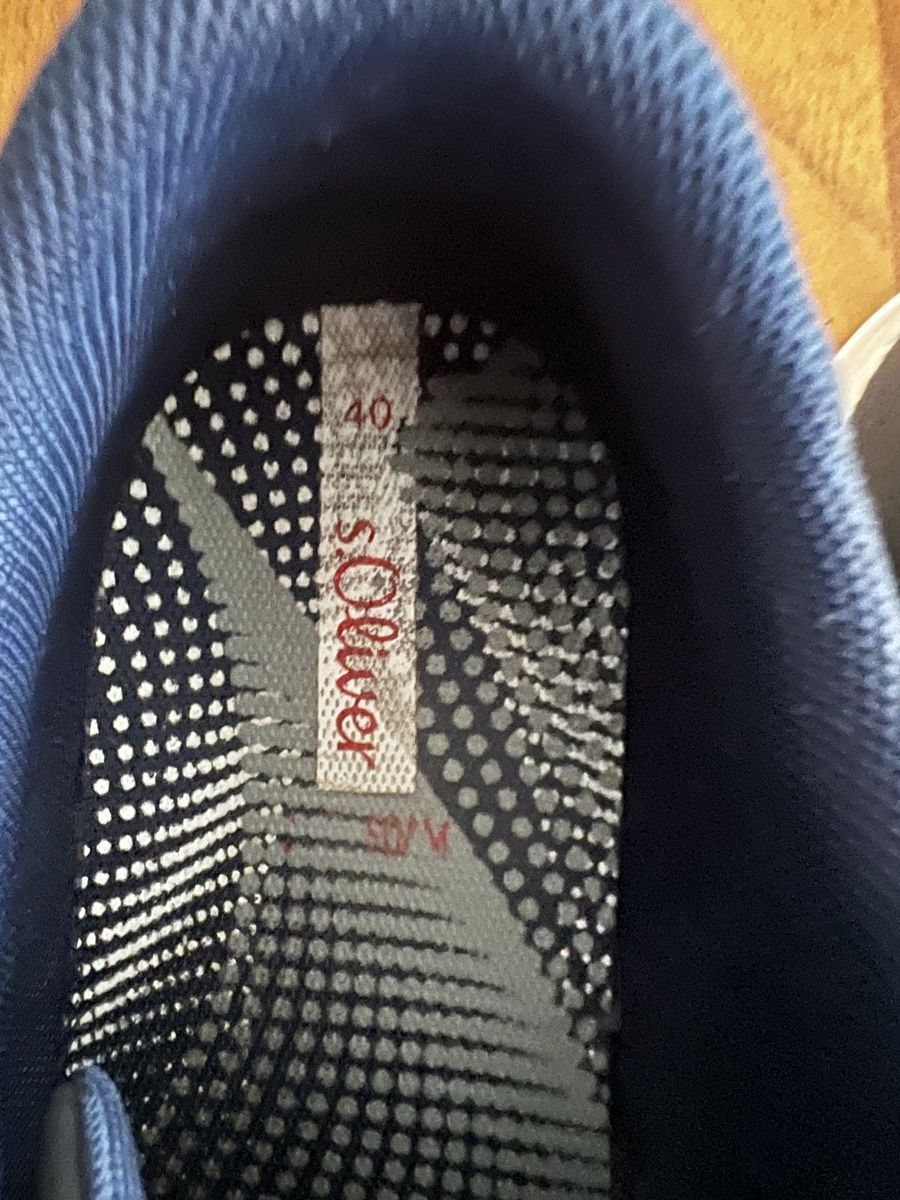 S.Oliver Scarpe per ragazzi: Halbschuhe / elegante Sneakers Gr. 40 – Usato da Münchenbuchsee venduto da PuR04 1