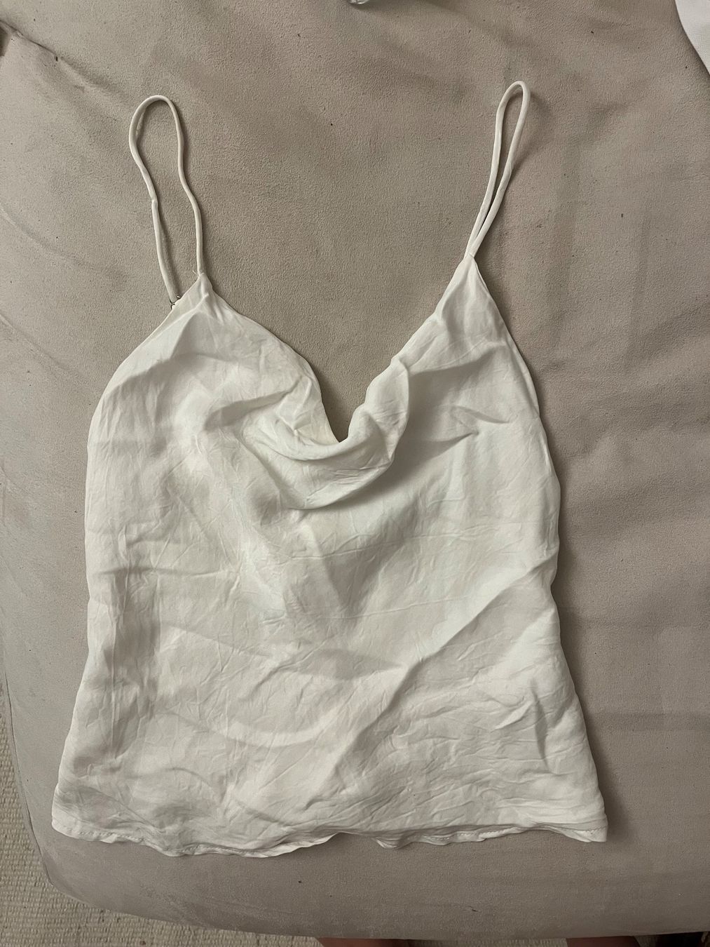 Zara Top: Trägertop wasserfallausschnitt Knöpfchen – Usato da Rüti ZH venduto da sar_9gnw