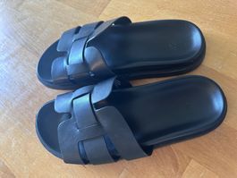 Pantolette schwarz Grösse 39