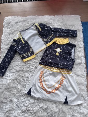 Huntrix K Pop - carnival dress