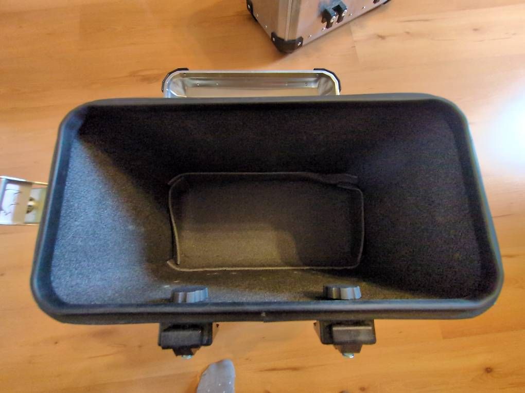 Valigie: 2 valises latérales heavy duties – Usato da Lausanne venduto da nin_nyc7 4
