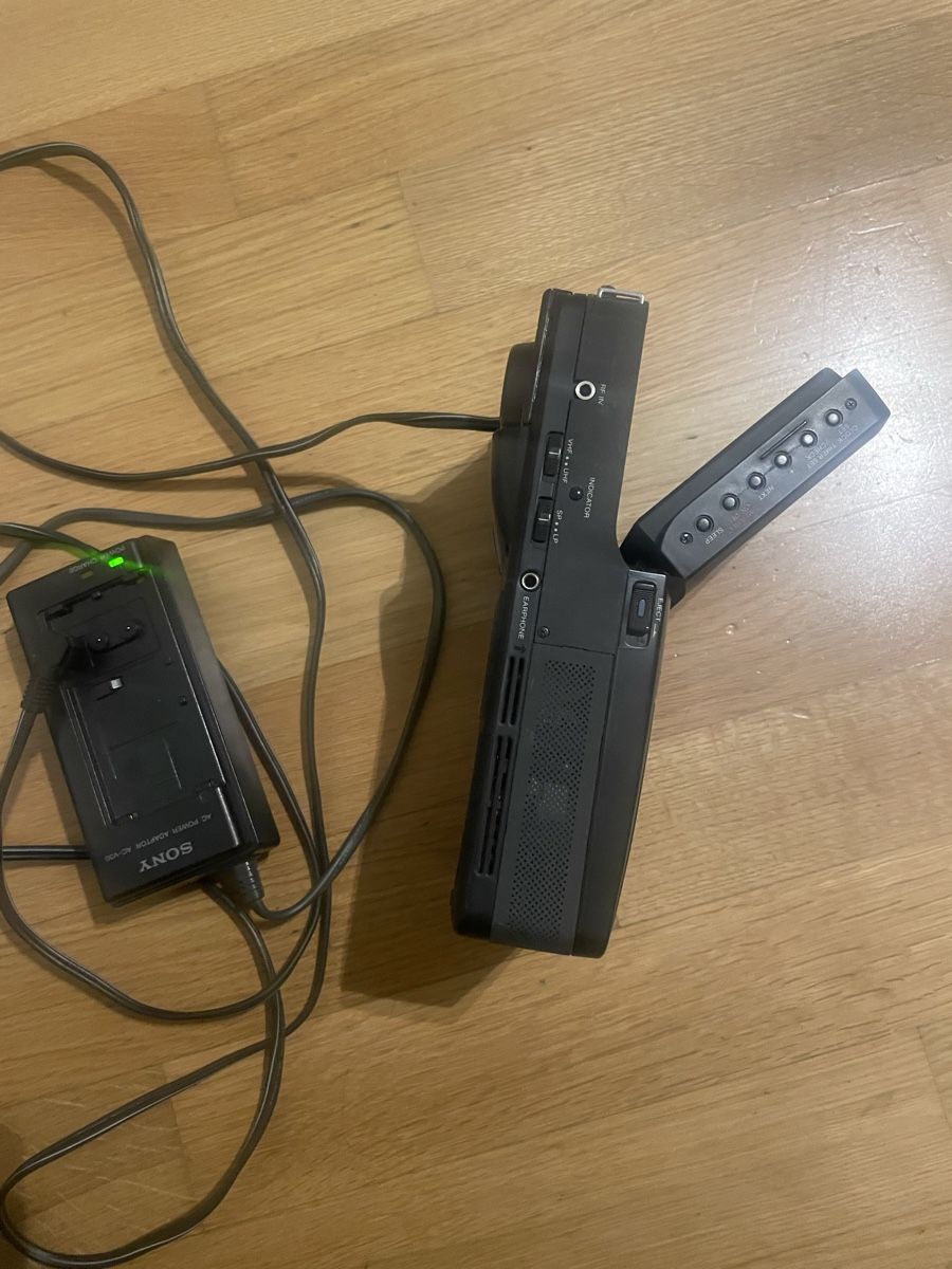 Sony Lecteur media portable: Sony GV-8E Video 8 Walkman – Défectueux à Zürich par beli_30 4