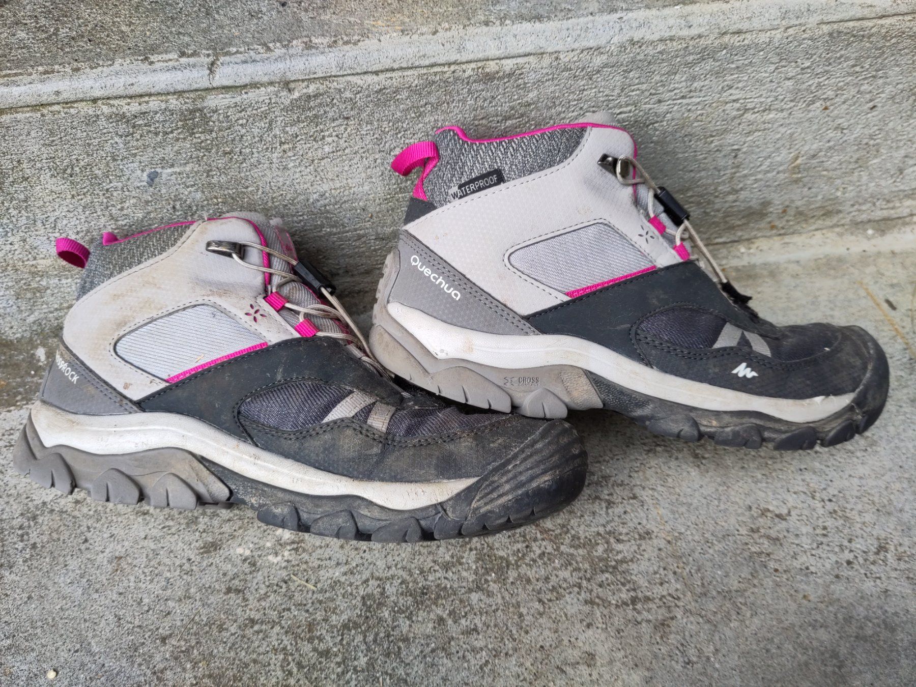 Scarpe per ragazze: Wanderschuhe Gr. 36 Quechua – Usato da Uettligen venduto da Donroli 3