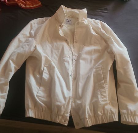 Zara Jacke Weiss Grösse M