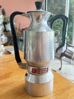 Cafetière ancienne 