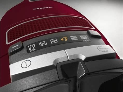 Aspirapolveri & Accessori: Miele Complete C3 Score PowerLine Brombeerrot – Usato da Oberuzwil venduto da Bruno_t 1