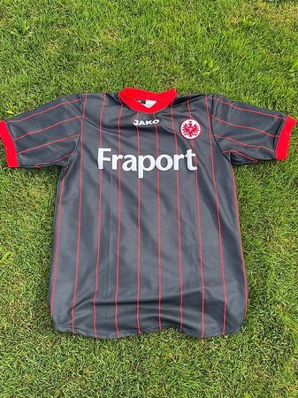 Eintracht Frankfurt Trikot, Grösse M