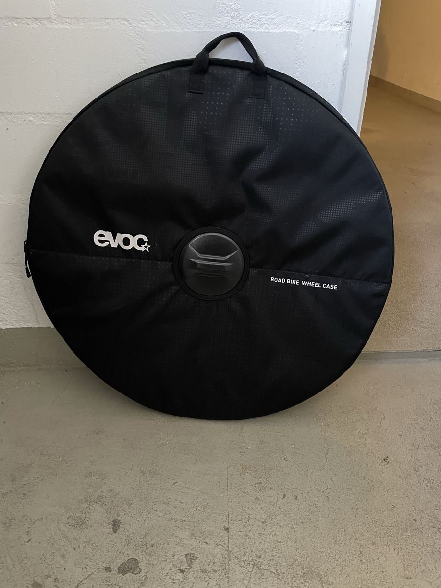 Evoc Cover & Protezioni schermo: Evoc Wheel Case Schutzhülle 2x – Usato da Unterägeri venduto da mil_lcs2