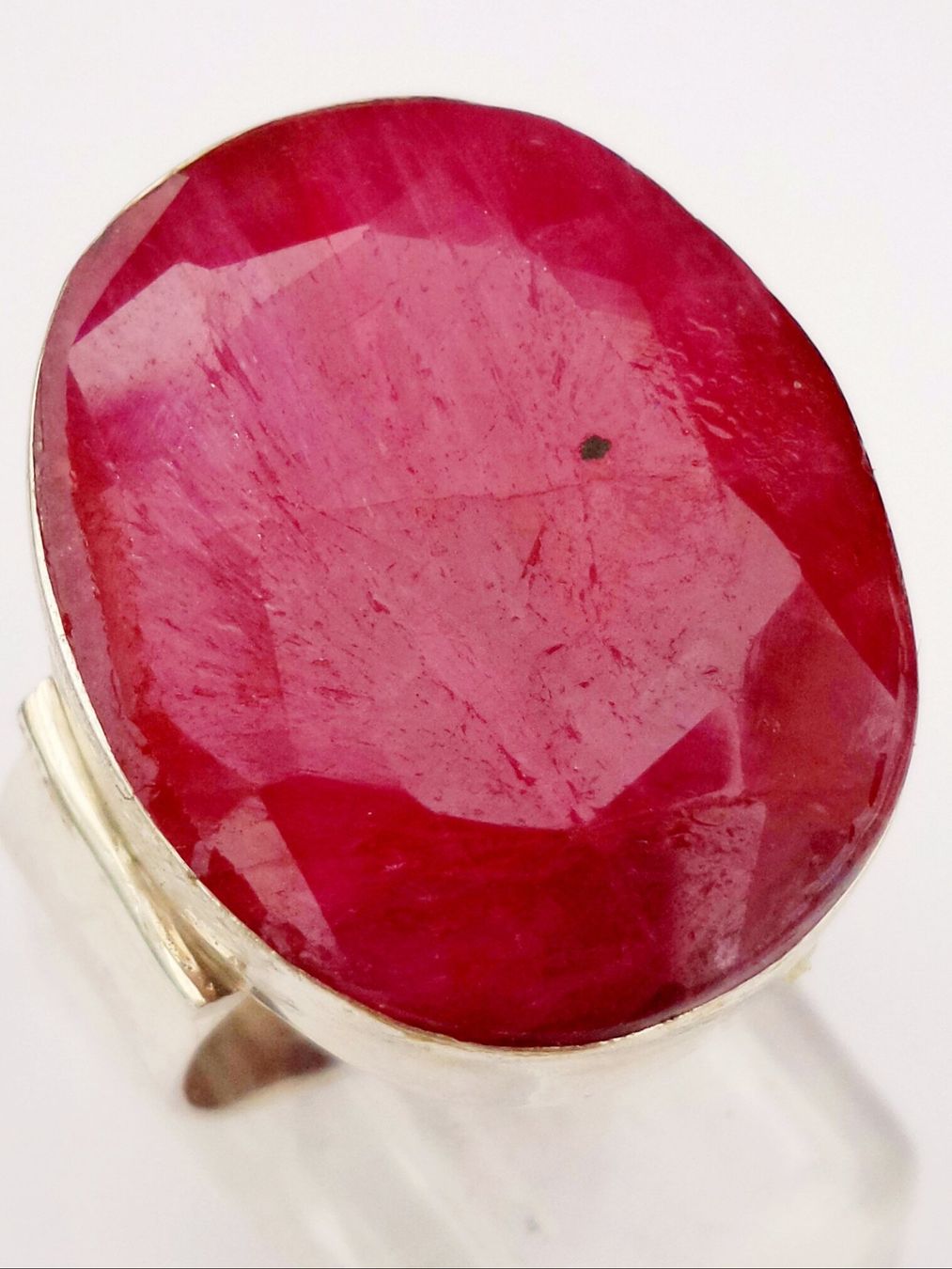 Anelli: Ring mit grossem pinkfarbenem Rubin – Nuovo (secondo la descrizione) da Zürich venduto da Bieter04 6