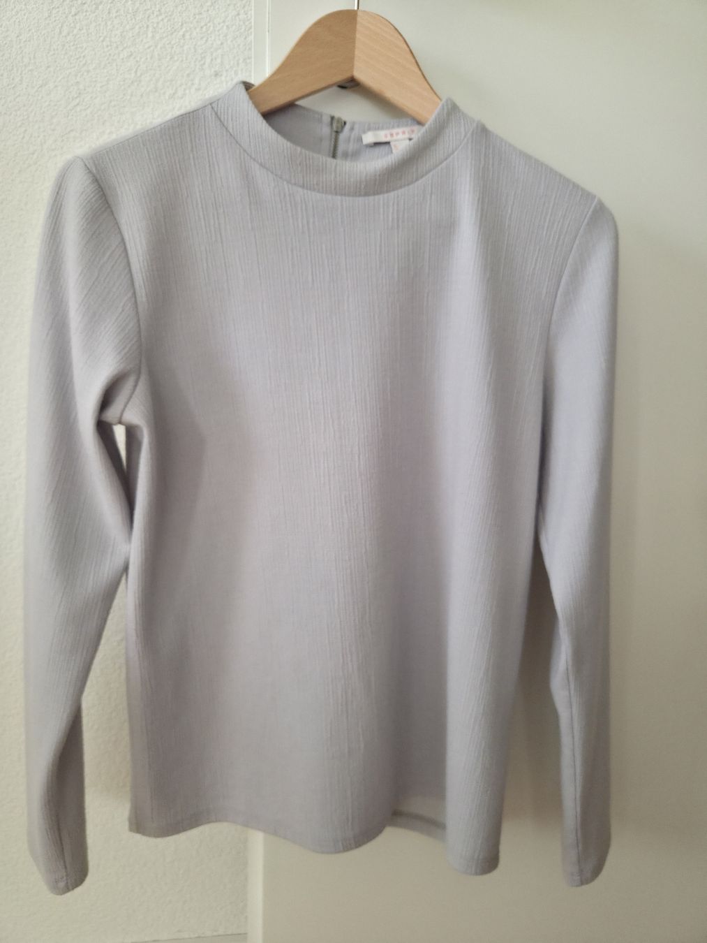 Esprit Chemisiers: Bluse hellgrau Esprit Gr S – Neuf (Voir description) à Männedorf par Anelim2