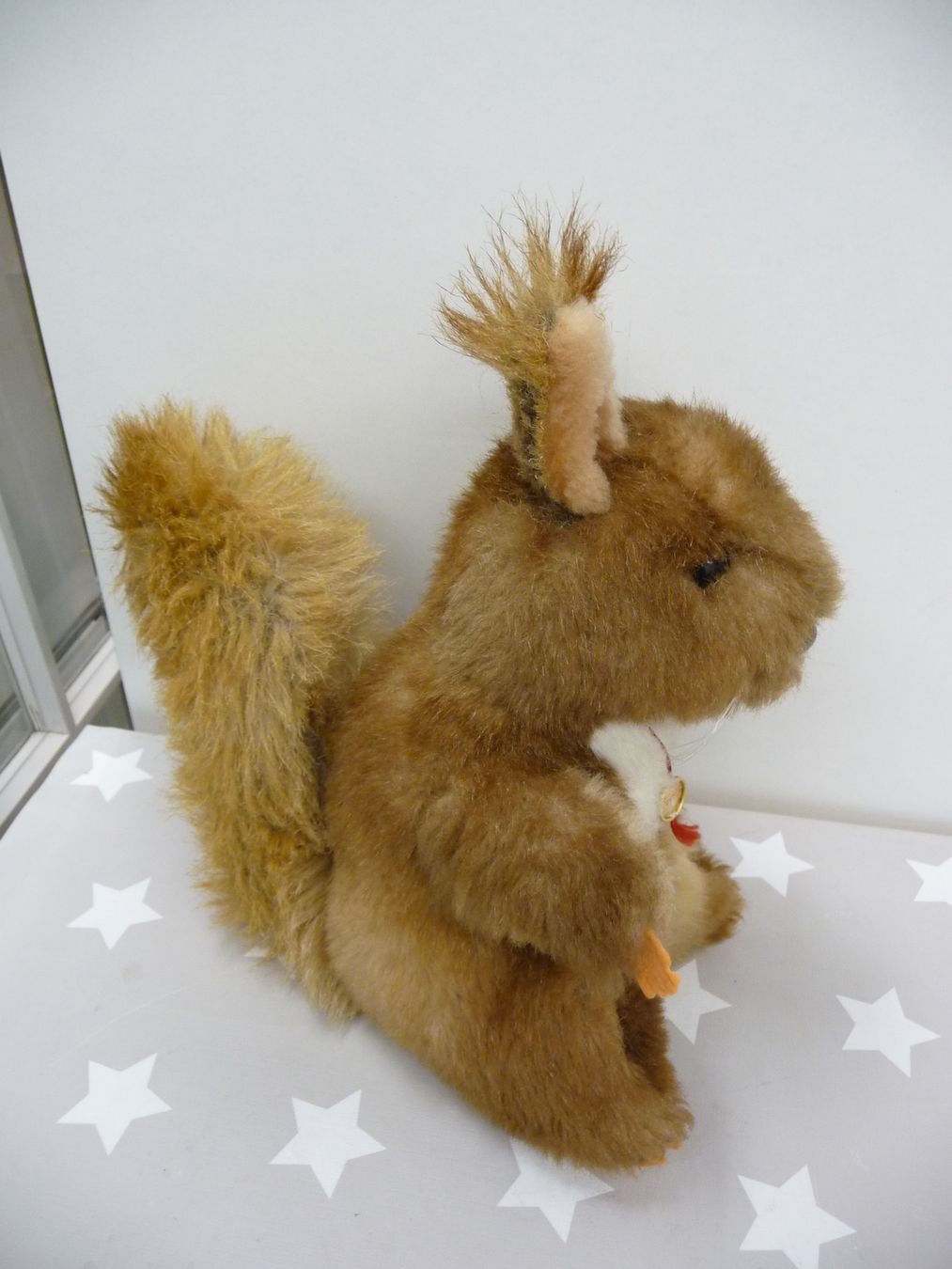Teddy Hermann Giocattoli: altes Hermann Teddy Eichhörnchen – Usato da Rafz venduto da Powacaddy 2