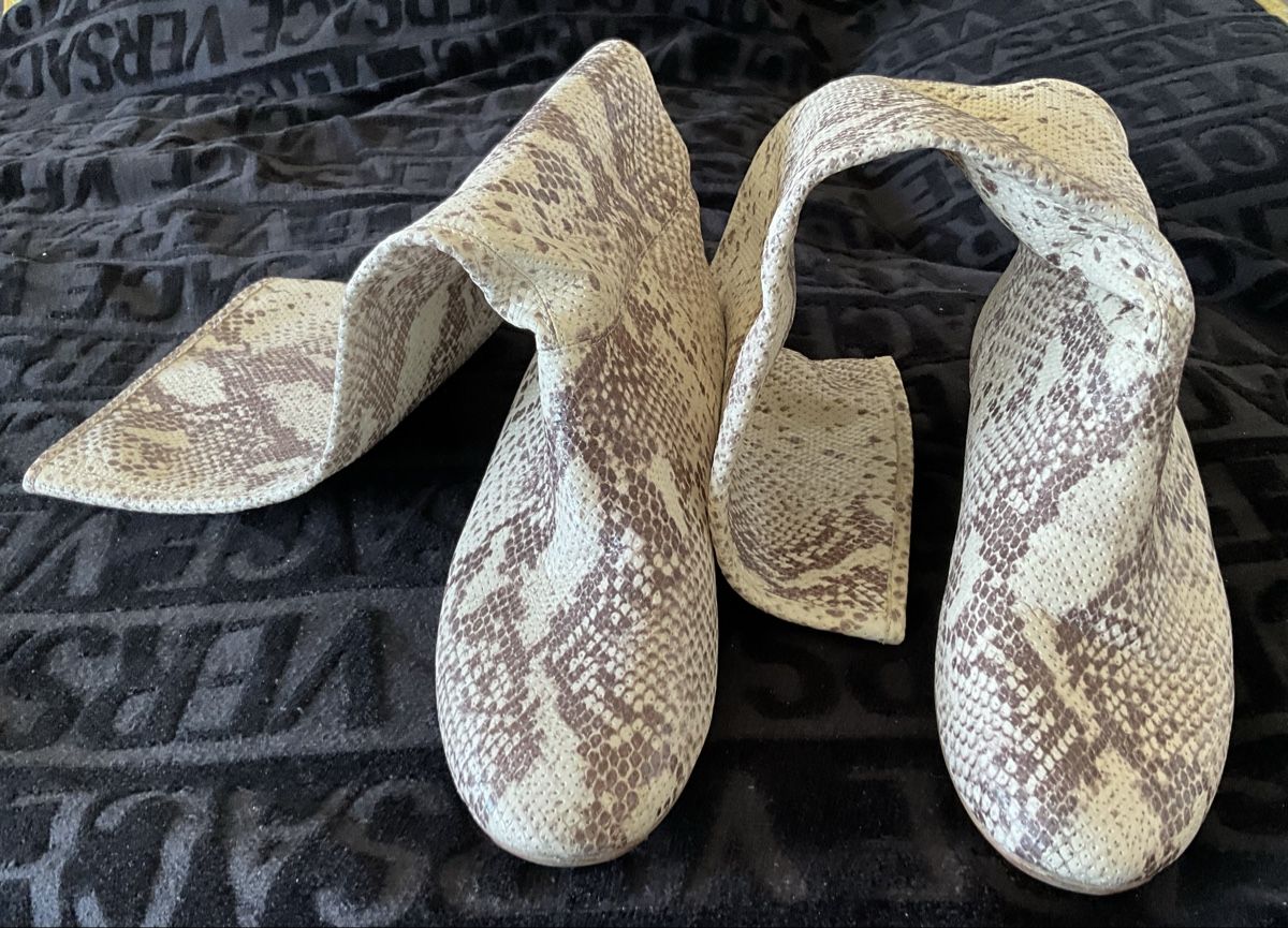 Scarpe da donna: ATTIZZARE-Schlangenleder Stiefel-Grösse 38 – Nuovo (secondo la descrizione) da Zürich venduto da thovala 3