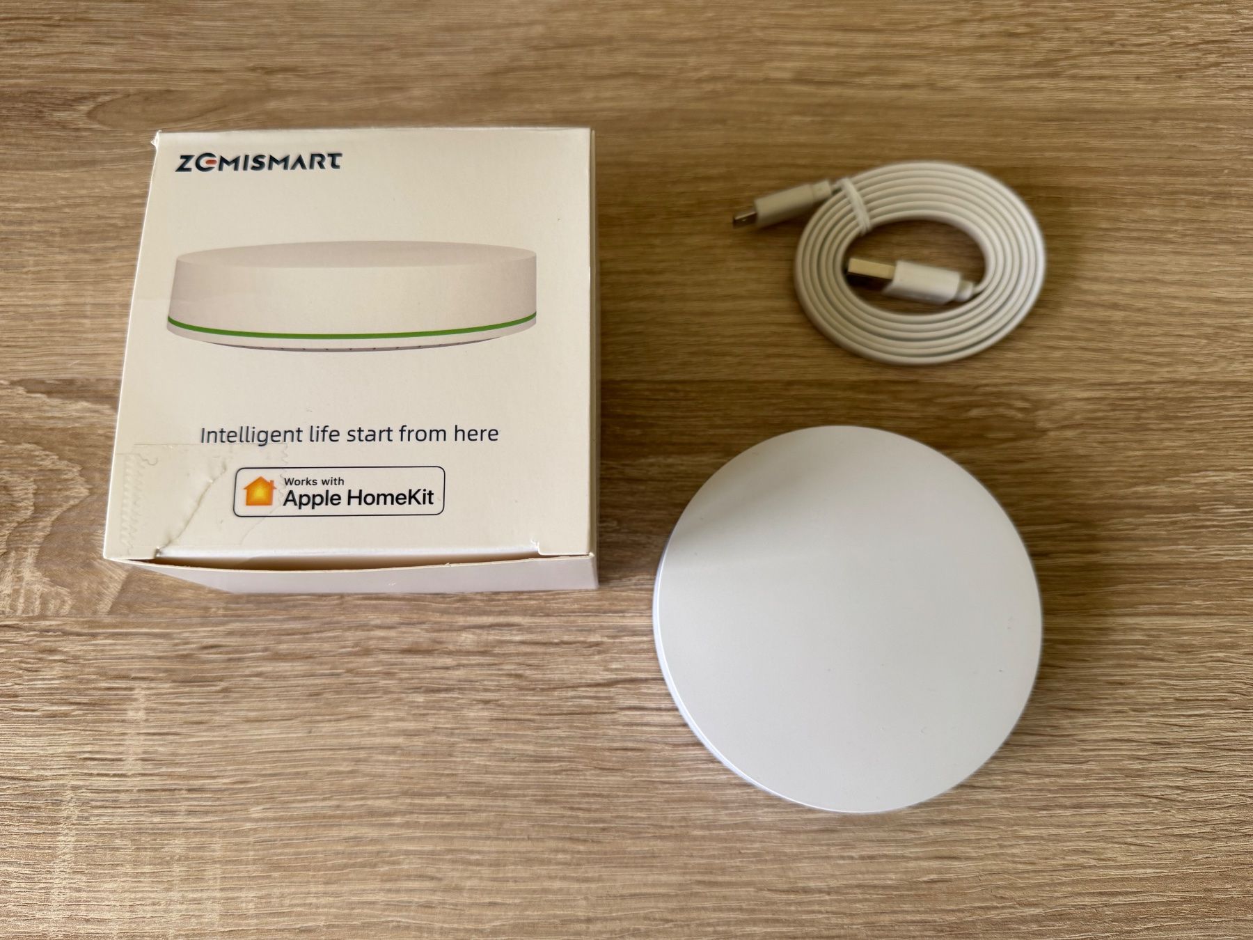 Hubs & Switches: Hub Zemismart Zigbee 3.0 d'occasion – Gebraucht aus Glovelier von D.S.B