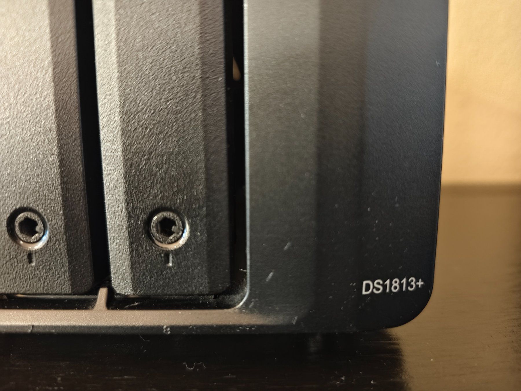Synology Serveurs: Synology DiskStation DS1813+ 8-Bay NAS – D'occasion à Spreitenbach par des_y2gw 3