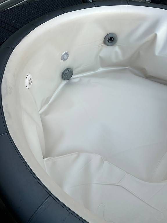 Bains à remous: Softub Portico Graphite Pearl  Premium Whirlpool  – D'occasion à Bülach par Sonja1 3