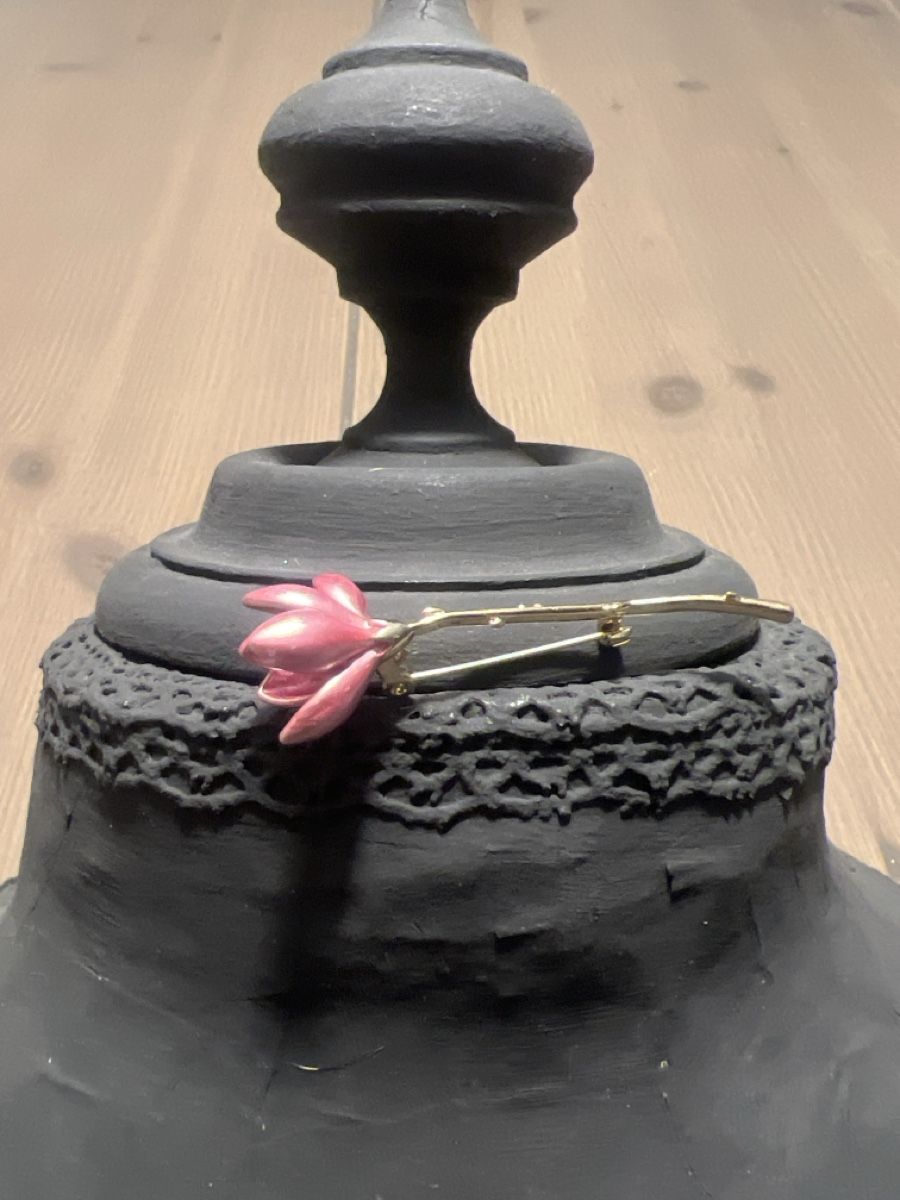 Broschen & Nadeln: Vintage Brosche, zarte rosa Blüte – Neu (gemäss Beschreibung) aus Seon von Sunny-Schmuck78
