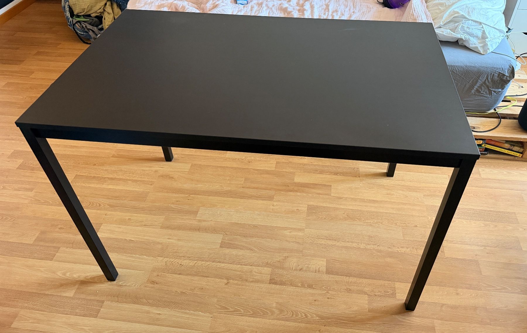Ikea Scrivanie: Schwarzer Schreibtisch von Ikea – Usato da Bern venduto da fio_66sr 1