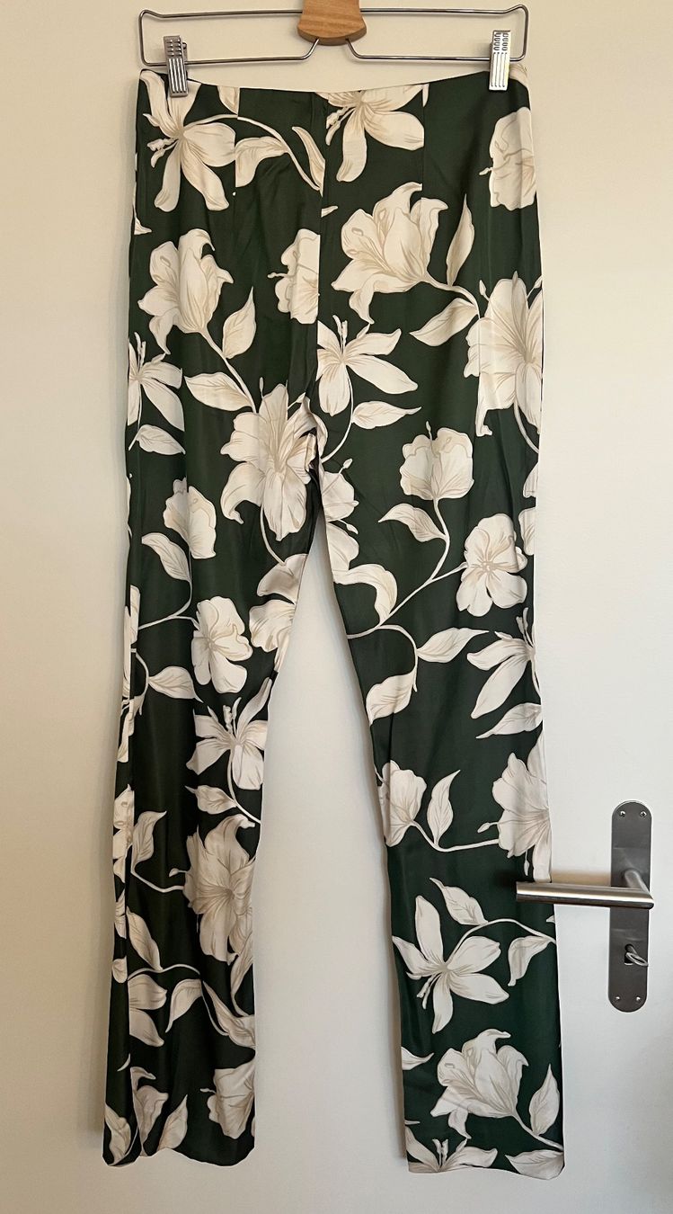 Mango Lotti di vestiti: Mango Satin Twin Set Bluse & Hose / grösse M / 38 – Nuovo (secondo la descrizione) da Effretikon venduto da YaMn 4