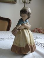 LIADDRO Exklusive Porzelan Figur