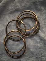 Set von 7  Armreifen aus Horn Naturfarben guter Zustand