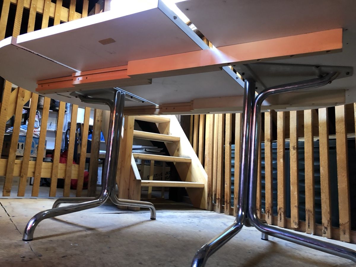 Tische: Ausziehbarer Thonet-Esstisch – Gebraucht aus Zürich von mzb_nfm5 1