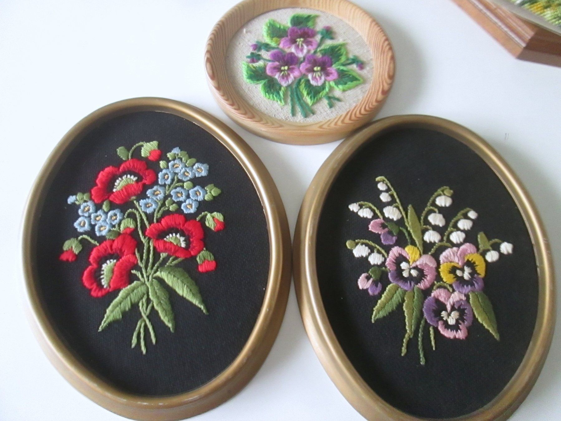 Tutte le decorazioni: 5 Gobelins vintage – Usato da Sementina venduto da babucia 2