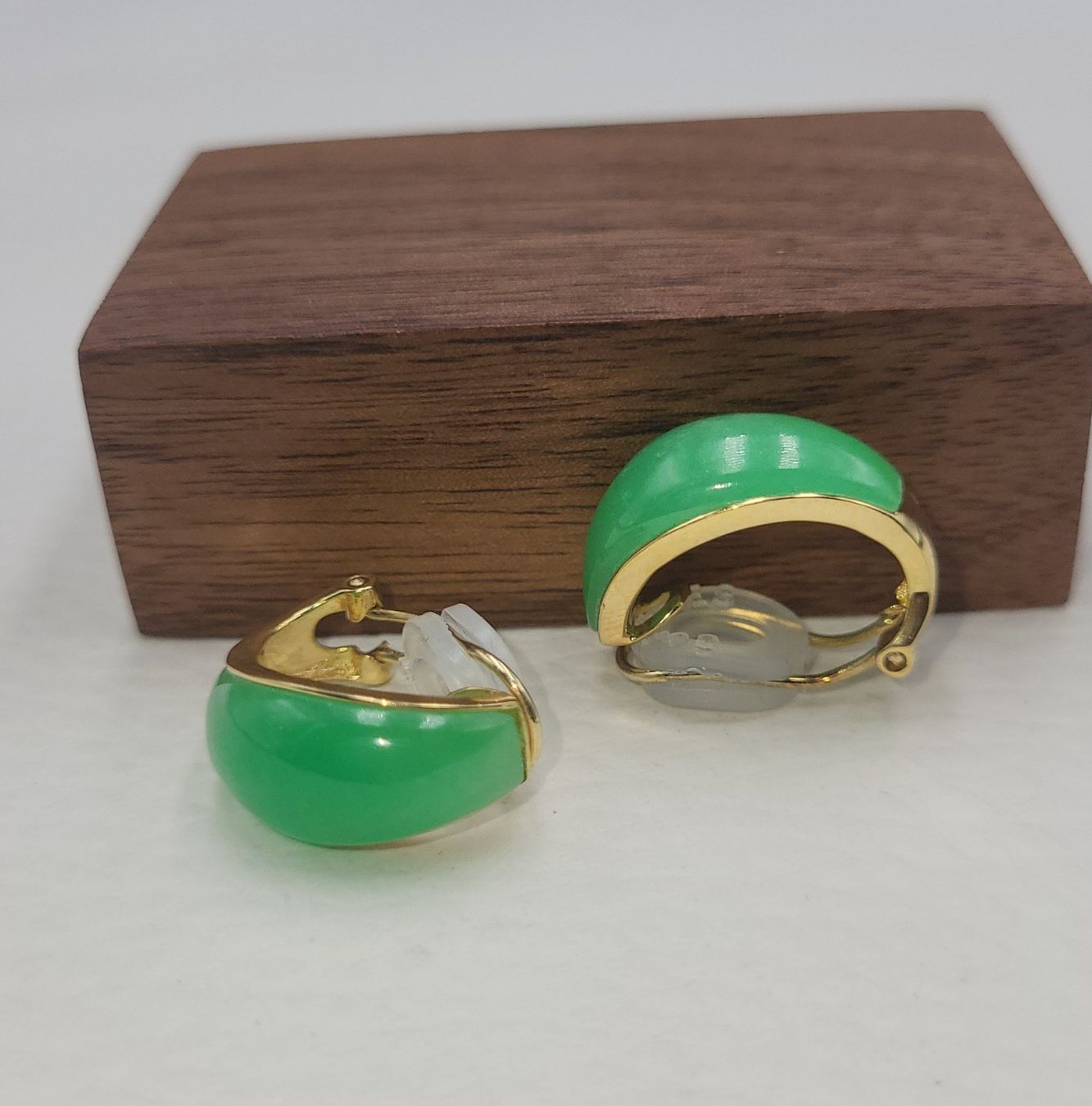 Orecchini pendenti & Orecchini a lobo: Gold 585 Ohrclips Mit Jade – Usato da Wald ZH venduto da Dasilver 3