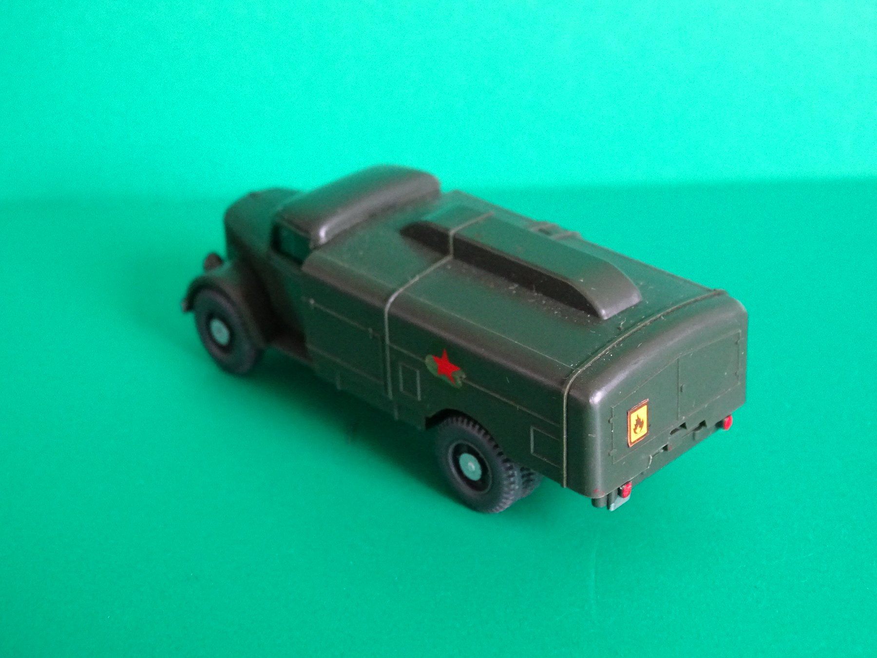 Wiking Modellini d'auto: Armee LKW von Wiking 1/87 – Usato da Bretzwil venduto da Meex 3