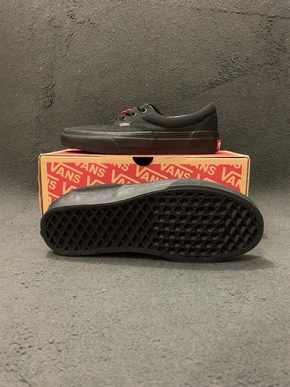 Vans Scarpe da uomo: Vans Era All Black, Grösse 34.5 – Nuovo e nell'imballaggio originale da Zürich venduto da LIQUIDATOR.CP 2