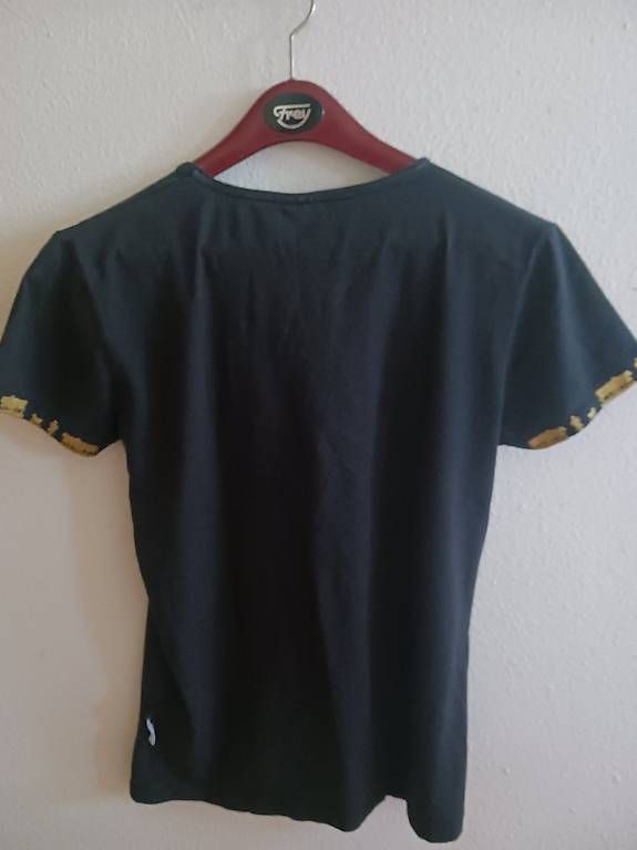 Edelvetica T-shirt: Shirt S/M von Edelvetica – Usato da Riedholz venduto da bri_fr7s 3
