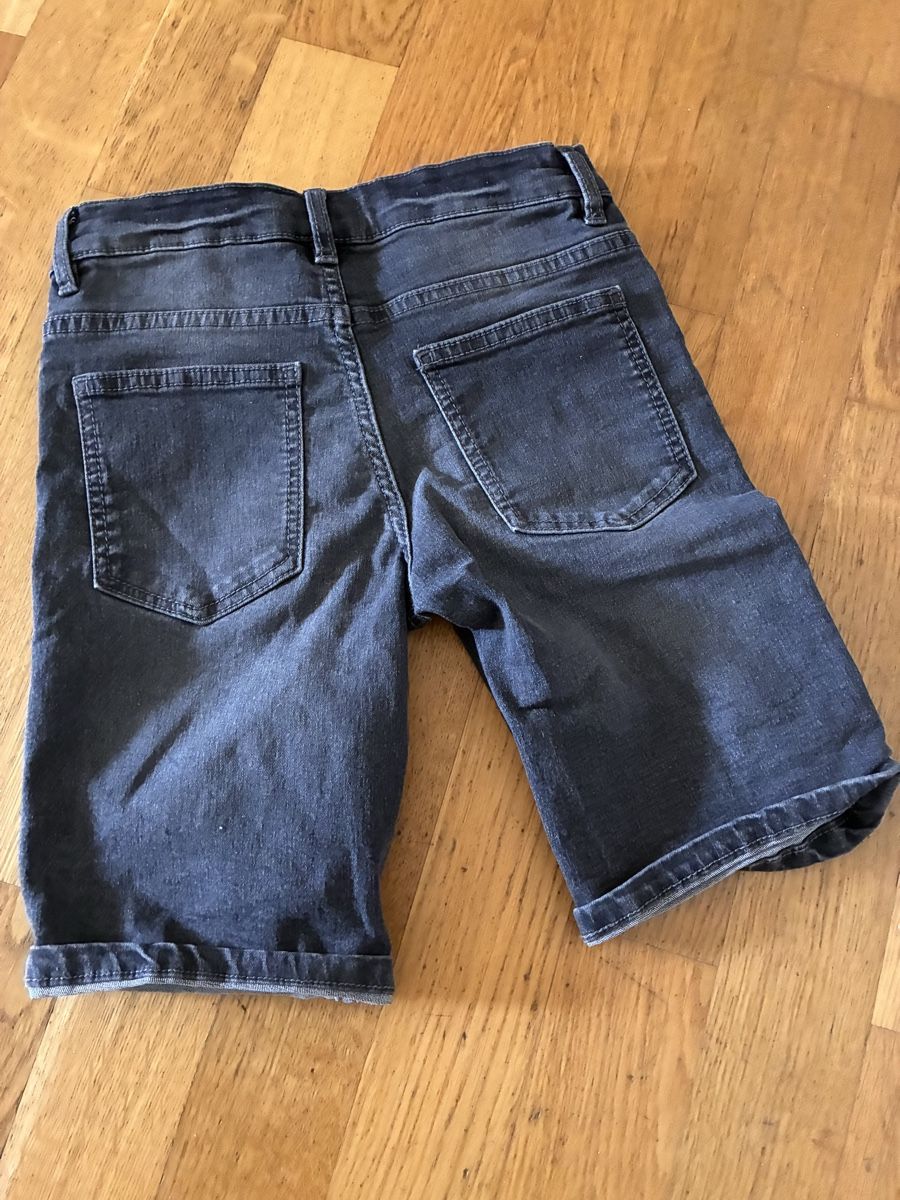 Next Hosen: Schönes Shorts Gr. 128, Next – Gebraucht aus richterswil von lunamarie001 1