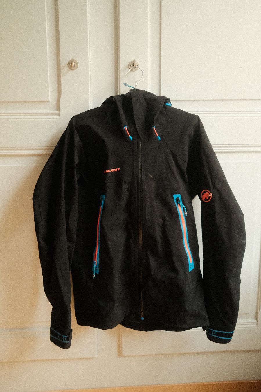 Mammut Giacche: Mammut Eiger Extreme Jacket Black Size M – Nuovo (secondo la descrizione) da Bern venduto da redumbrella 2