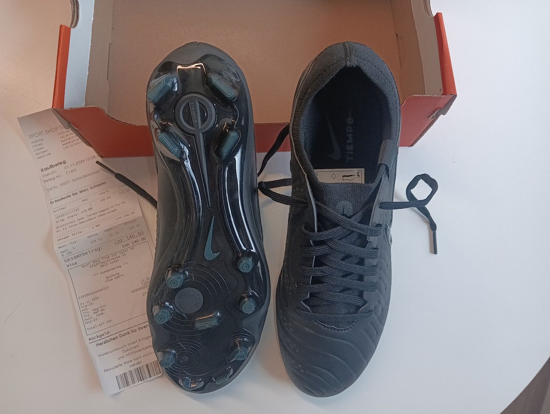 Nike Schuhe für Jungen: Fussballschuhe – Neu und originalverpackt aus Nänikon von dbzh
