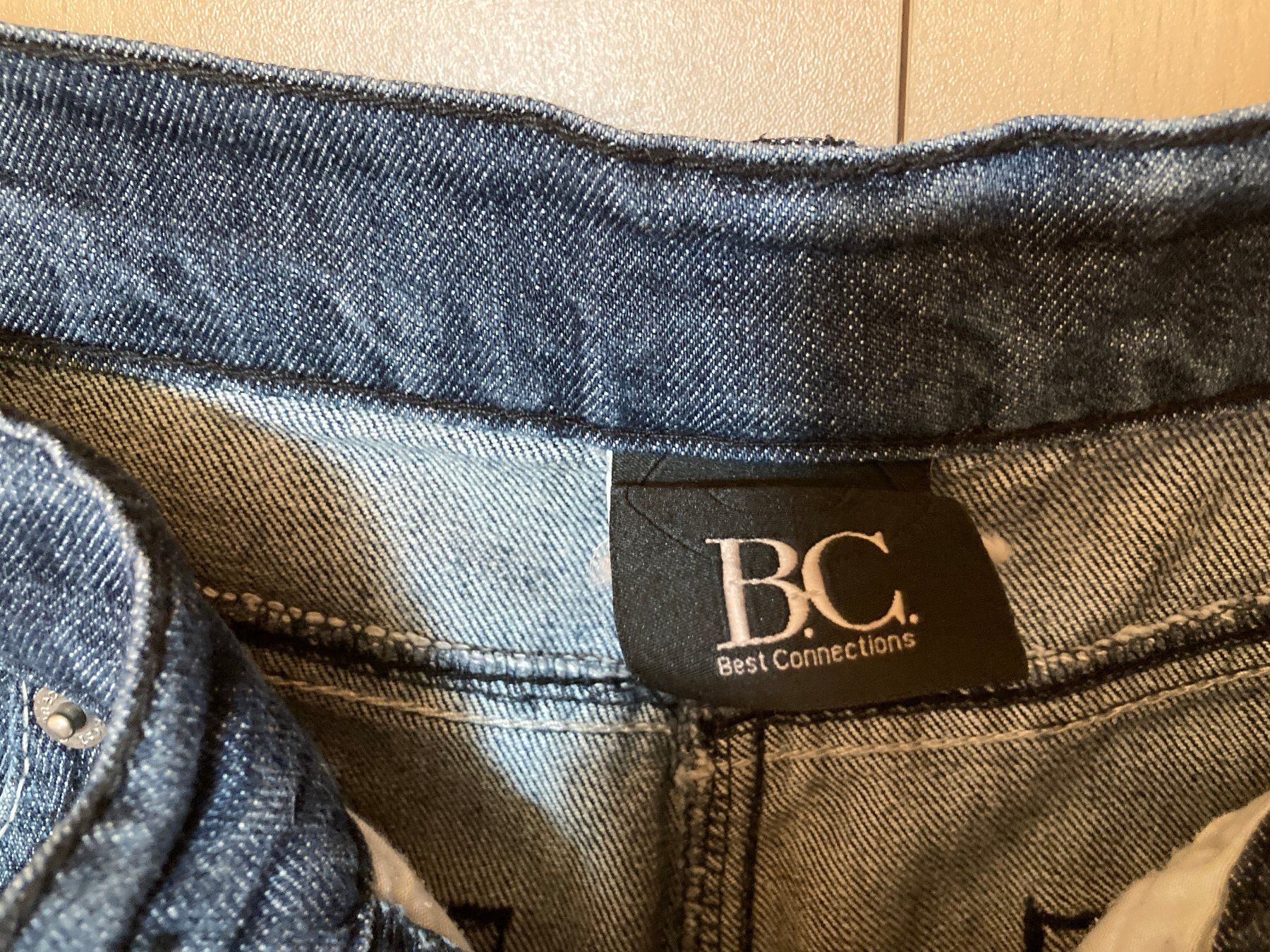 Jeans: Damenjeans B.C., blau, Grösse D 20 – Usato da Lütisburg venduto da wiesenpippau 3