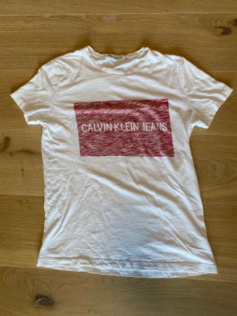 Calvin Klein T-shirt
