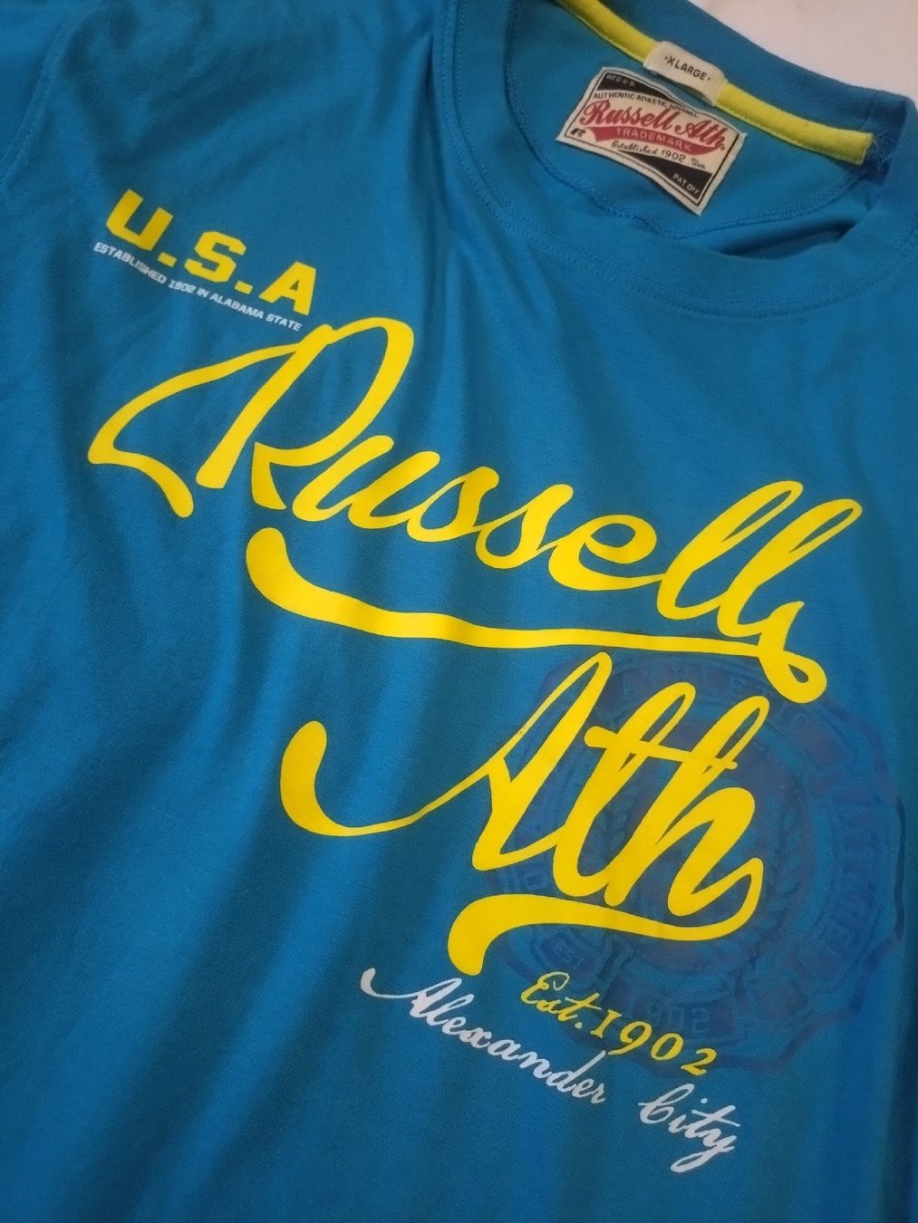 T-Shirts: T-shirt Russel athletic Bleu L – Gebraucht aus Farvagny-le-Grand von LaCaverne 1