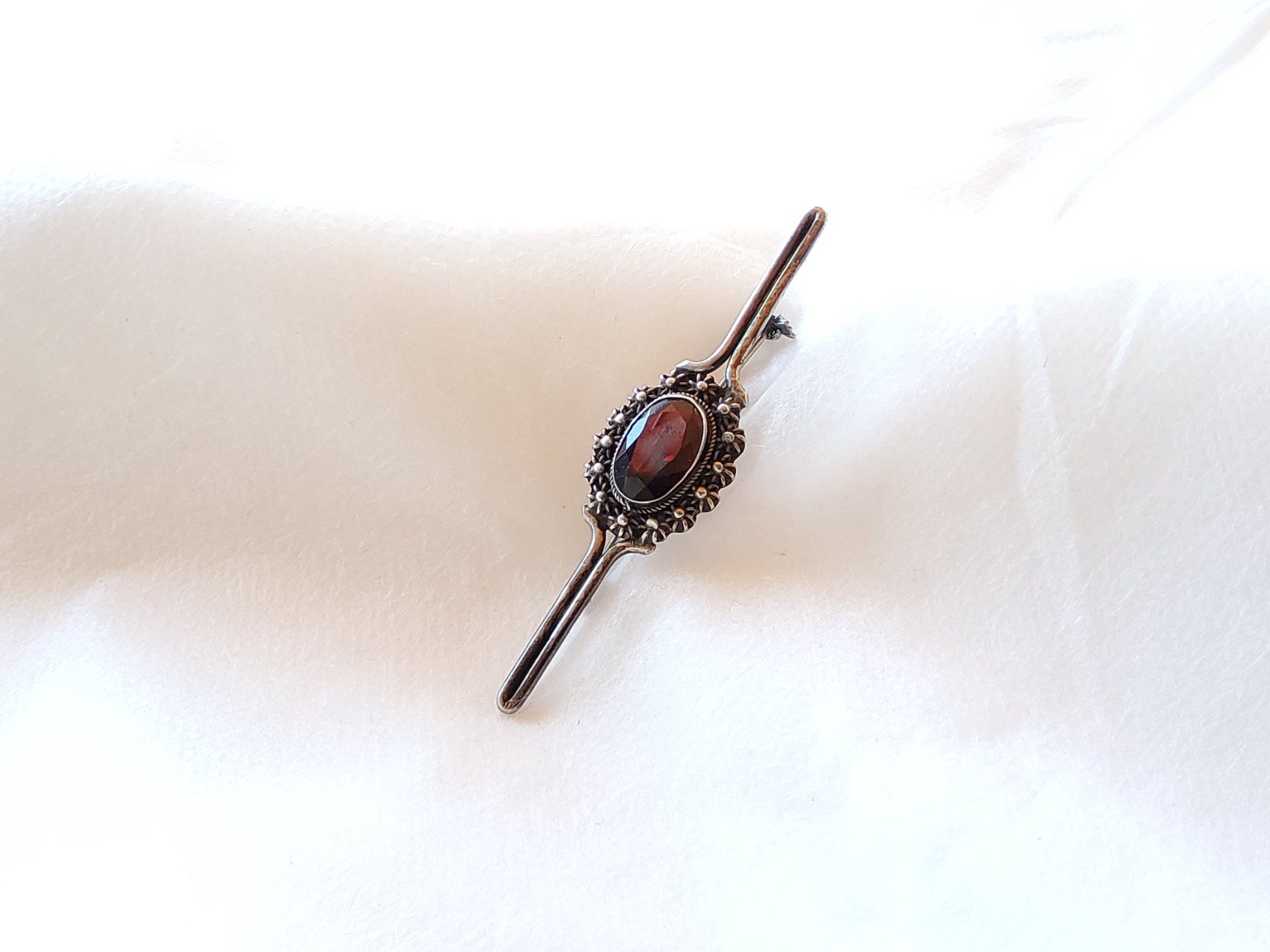 Spille & Fermagli: Ancienne broche en argent 800 – Usato da Malleray venduto da lafoirfouille 8