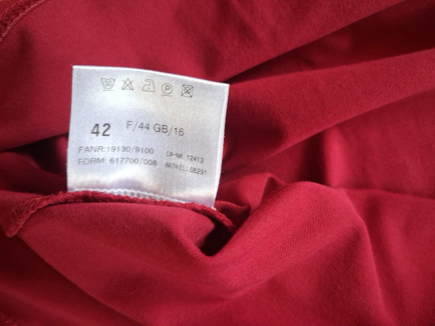 Basler Top: Top rot Gr. 42, Basler, neuwertig – Nuovo (secondo la descrizione) da Wald ZH venduto da e8e 4