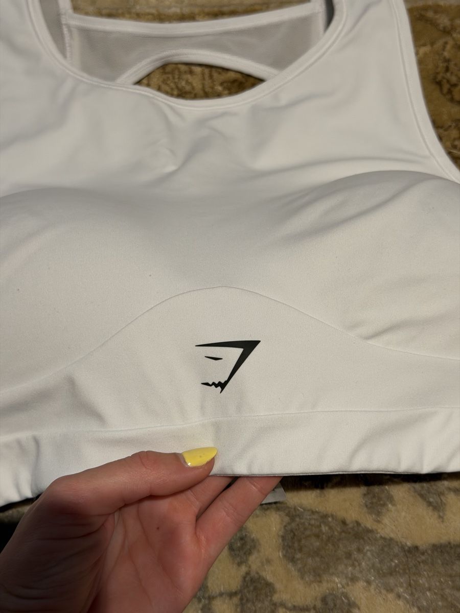 Gymshark Top: Brassière Gymshark logo – Nuovo (secondo la descrizione) da Genève venduto da Cam_0210 2