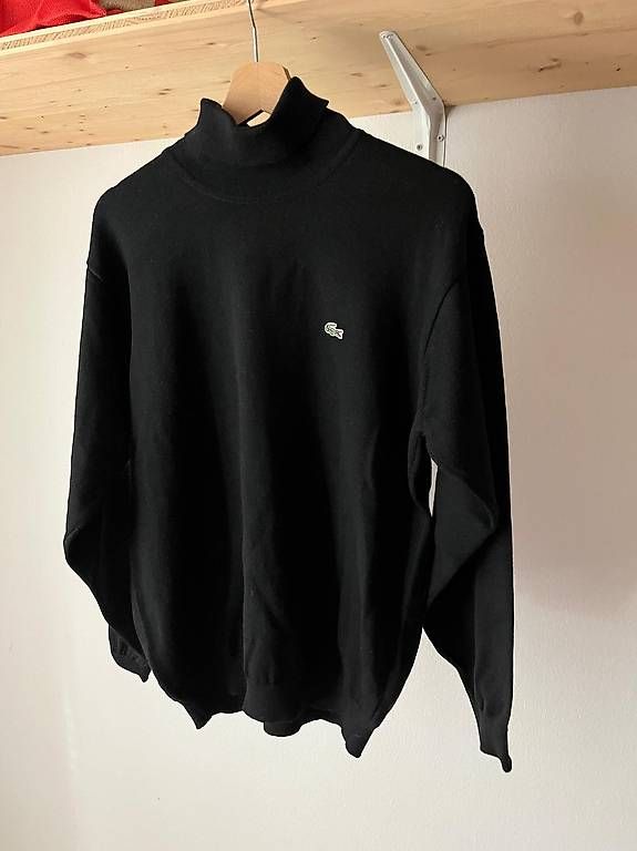 Lacoste Maglioni & Felpe: Black Lacoste turtleneck, 100% virgin wool, Size 5 – Usato da Zürich venduto da LeoGd