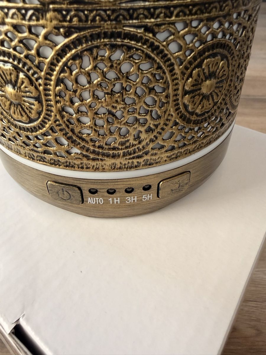 Diffusori di oli essenziali: Aroma Diffuser Lampe Gold Metall-Look. Originalverpackung – Nuovo e nell'imballaggio originale da Thundorf venduto da paglialongamaria 2