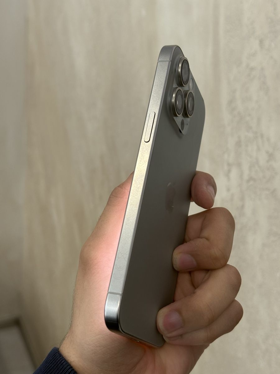 Apple Telefoni cellulari / Smartphones: Iphone 15 pro max 256 gb battery 100% – Usato da Chippis venduto da mig_8ns6 3