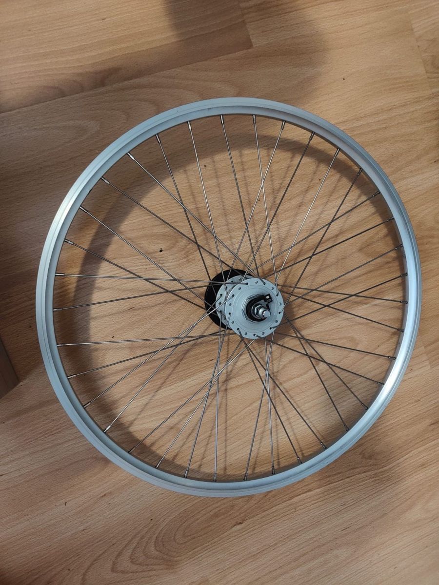 Pneus & Kompletträder: Vorderrad 26 Zoll silber mit Nabendynamo – Neu und originalverpackt aus Birmensdorf ZH von The_Bike_World