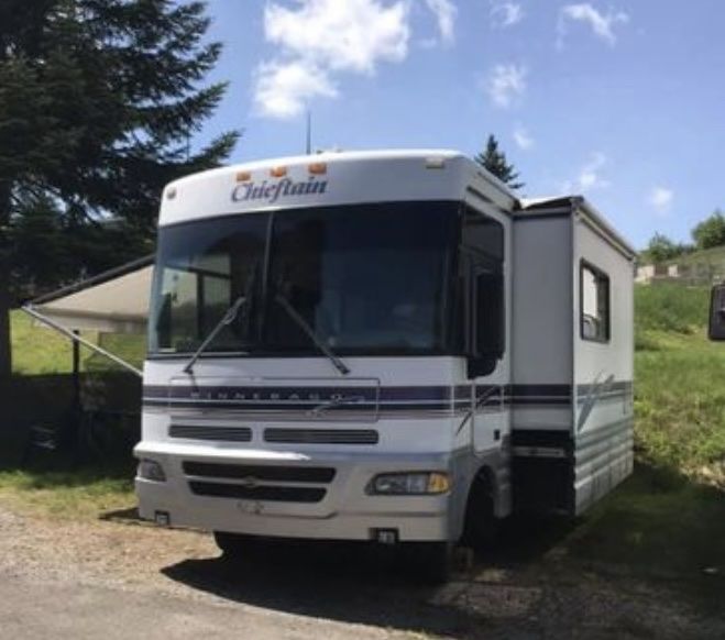 Winnebago Chieftain 1998 3