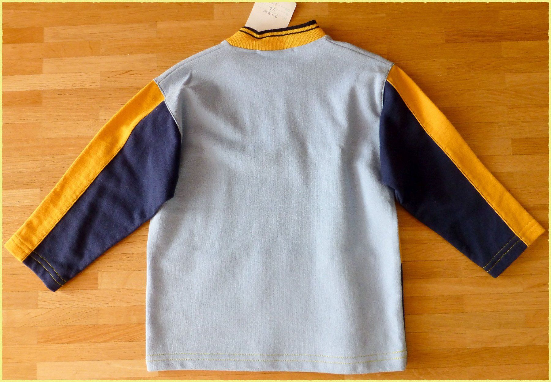 Pullover & Sweatshirts: 🌞 Sweatshirt / Pullover Gr. 140 – Neu und originalverpackt aus Oberglatt ZH von XXL-Verkauf 1