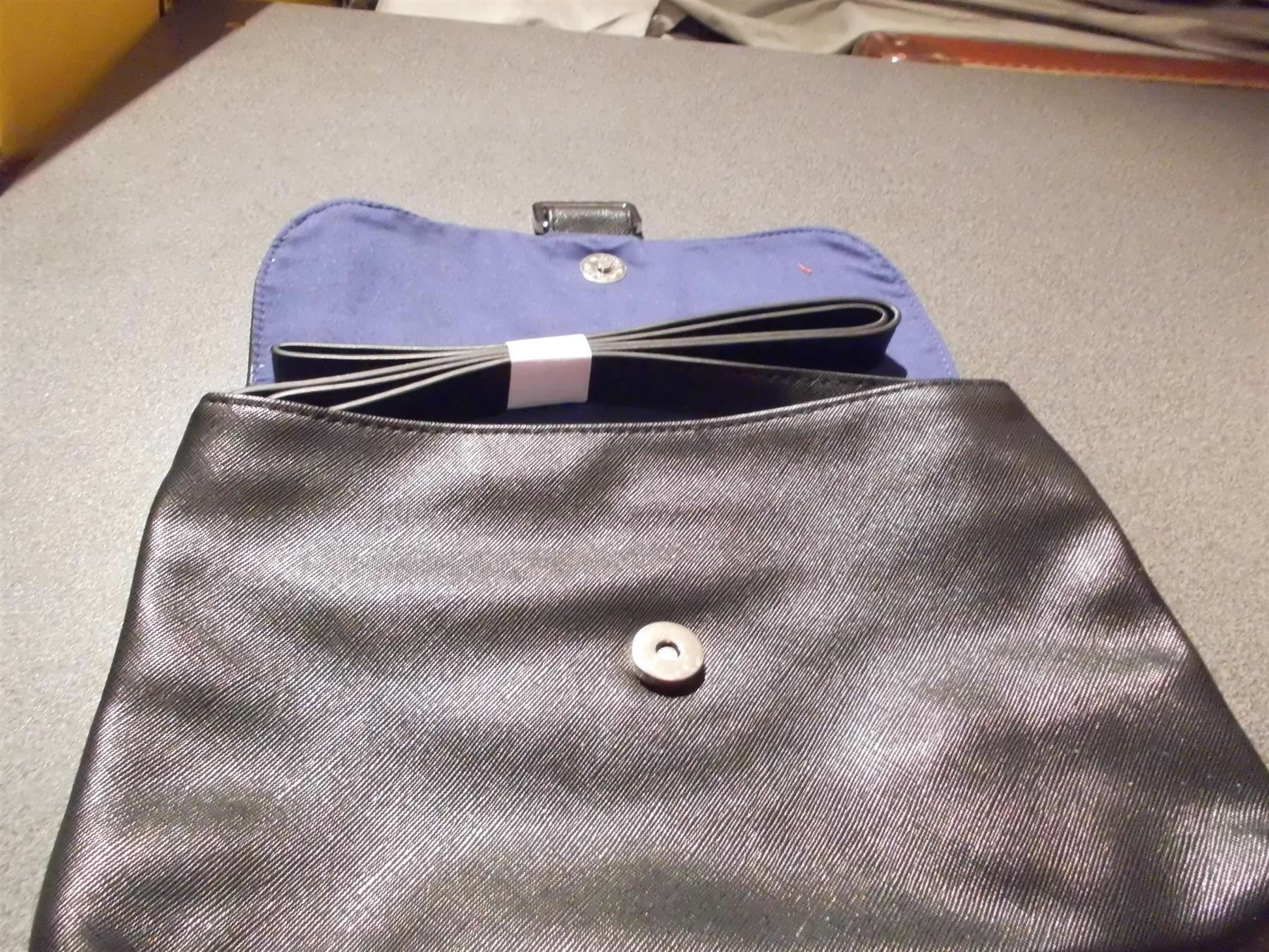 Sacs femmes: Tasche klein, schwarz – D'occasion à Zürich par abraxas1291 1