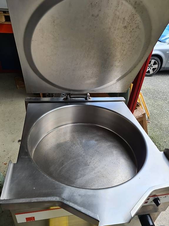 Grills: Braisière professionnelle Salvis – Gebraucht aus St-Légier von Cuisine-Services 1