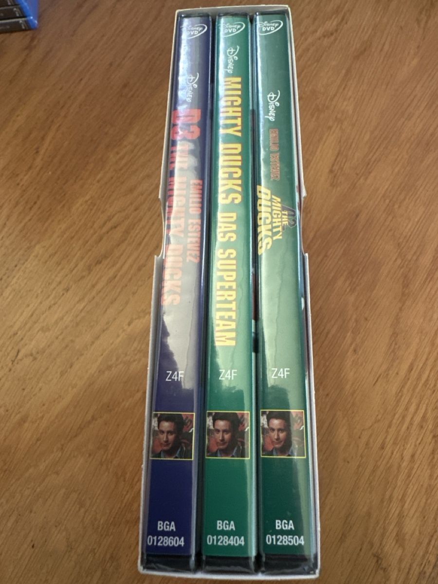 Alle DVDs: The Mighty Ducks Box 1-3 DVD Walt Disney – Neu und originalverpackt aus Benken ZH von Audi-erich 2