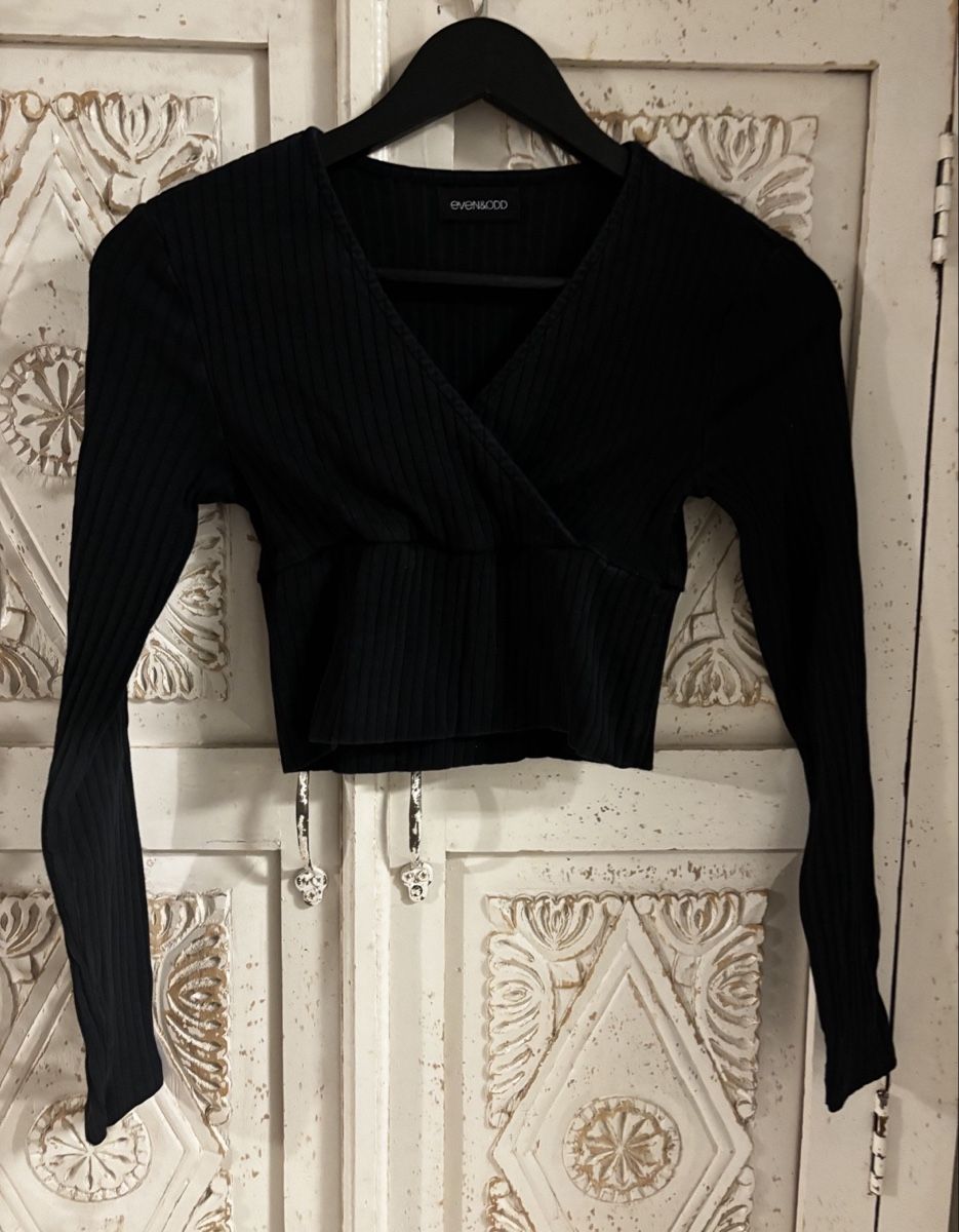 Tops: 5 Tops Grösse S – D'occasion à Gossau SG par sve_99rn 2